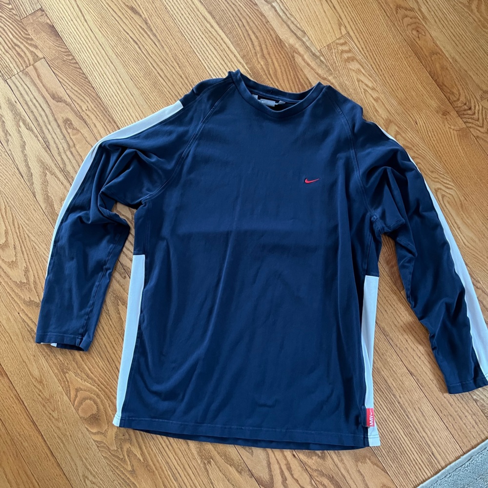Men’s Nike blue long sleeve